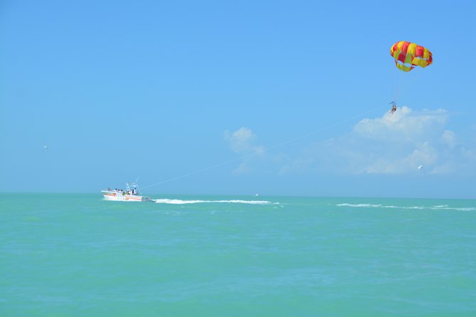 Parasailing in Key West Image 3